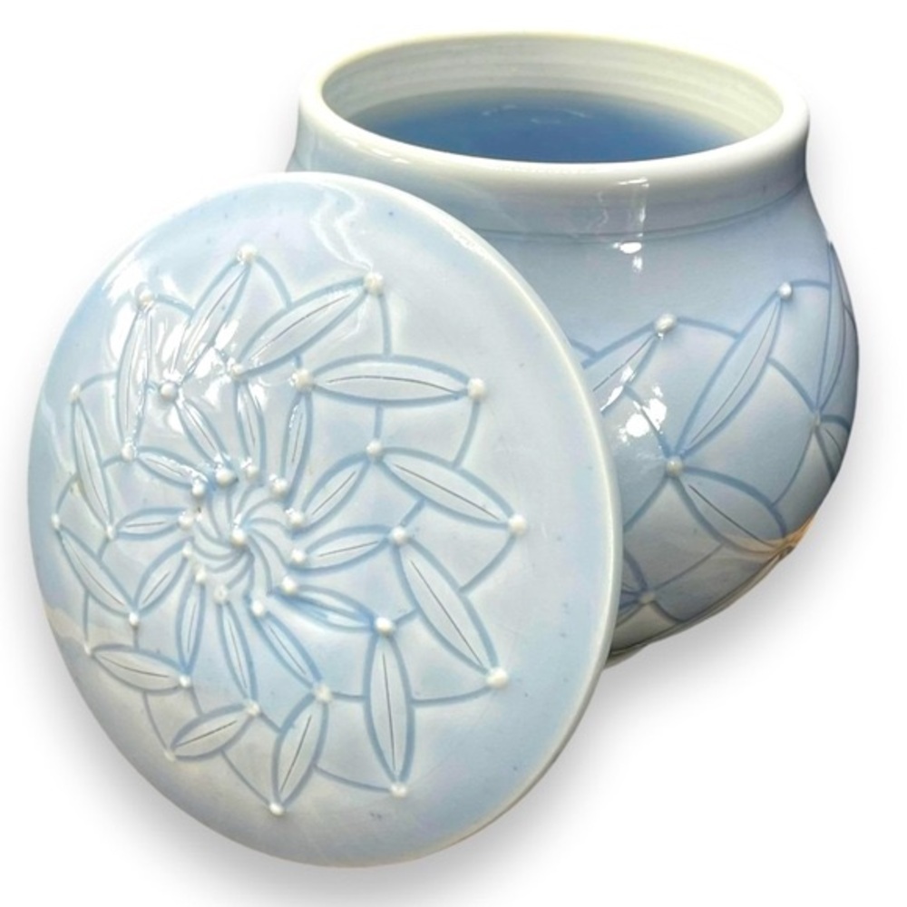 Studio Art Pottery Blue Glazed Quilted Floral Lidded Pot Signed & Numbered 4.5"